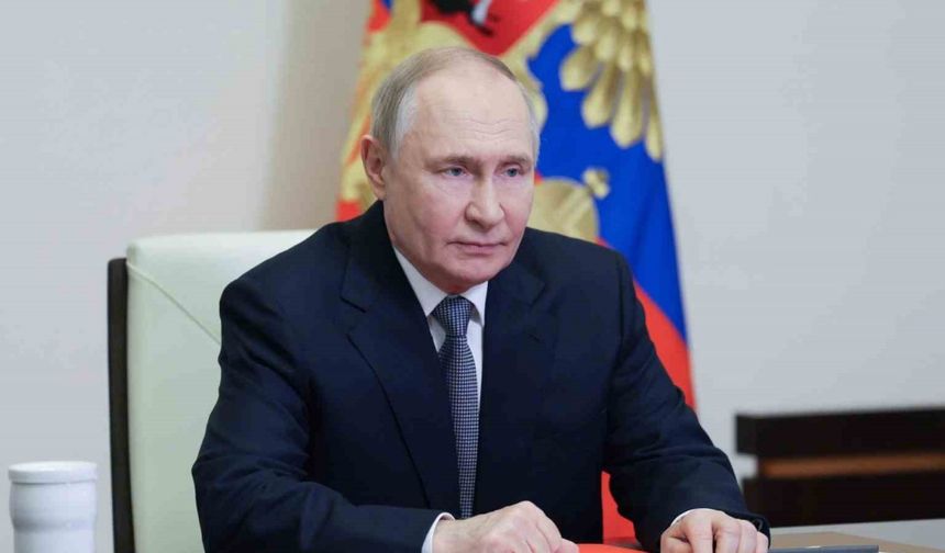 Putin: "ABD’ye bağımsızlık savaşında maddi olarak yardım ettik"