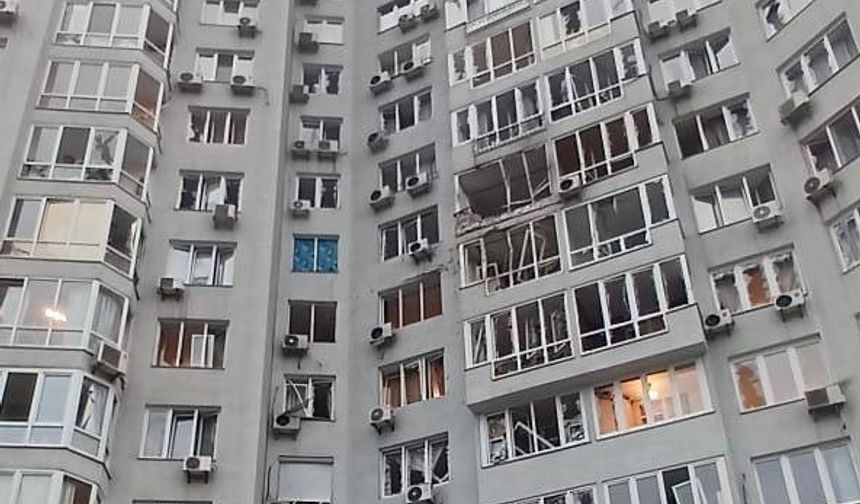 Rusya, Ukrayna’ya ait hava üssünü hipersonik füzelerle vurdu