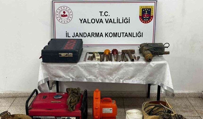 Yalova’da 3 defineci suçüstü yakalandı