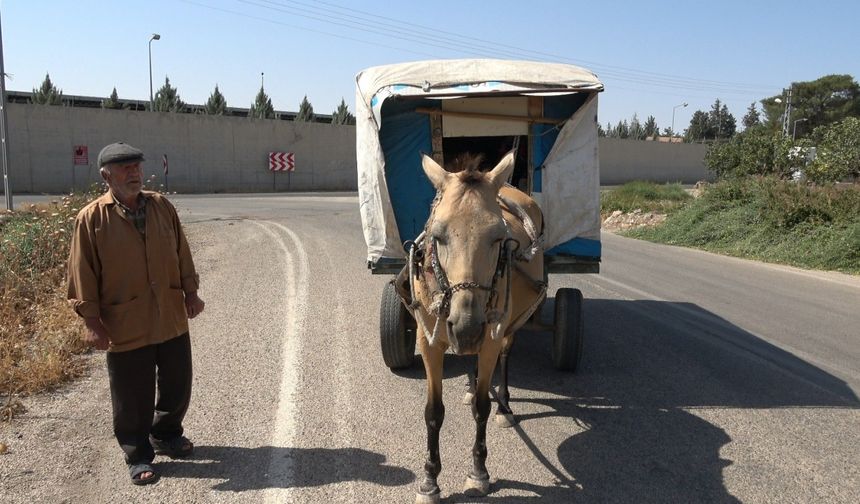 Unutulmaya yüz tutmuş çerçilik mesleğini 20 yıldır sürdürüyor