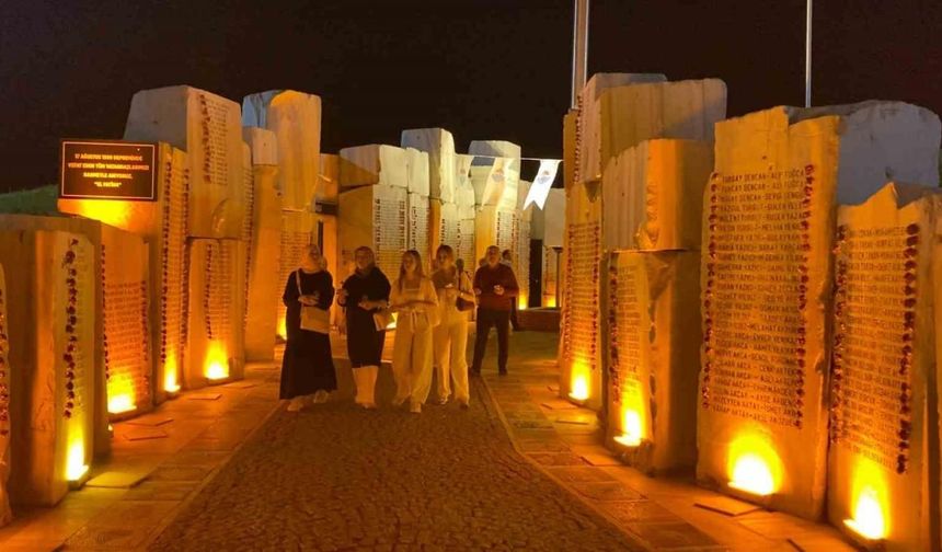 Yalova’da Marmara Depremi’nde hayatını kaybedenler anıldı