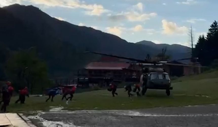 Ayder Yaylası’ndaki yerli ve yabancı turistler helikopterlerle tahliye ediliyor