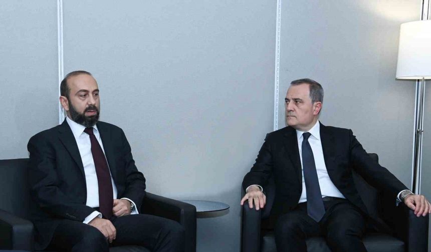 Azerbaycan Dışişleri Bakanı Bayramov, Ermeni mevkidaşı Mirzoyan ile görüştü