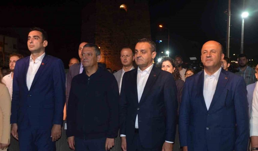 CHP Genel Başkanı Özel, balık av sezonu açılışına katıldı