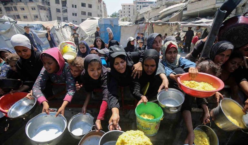 Gazze’de son 24 saatte 2 sivil daha açlıktan hayatını kaybetti