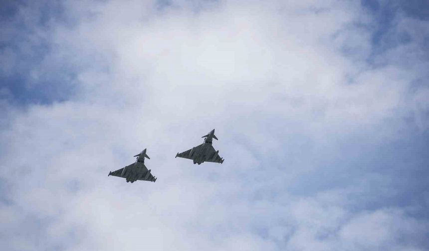 İngiliz savaş uçaklarından Polonya üzerinde "Doğu Gözcüsü" devriye uçuşu