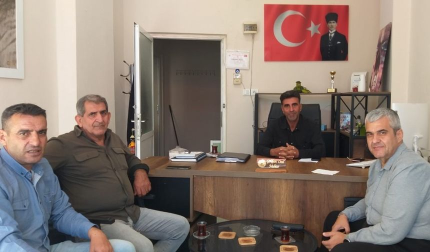 Akdeniz’de Muhtarlık İşleri Müdürlüğü, mahallelerin sorunlarını sahada dinliyor