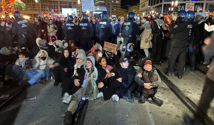 Almanya’nın başkenti Berlin’de Küresel Sumud Filosu’na destek gösterisi