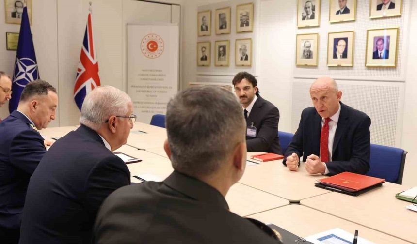 Bakan Güler, İngiltere Savunma Bakanı Healey ile görüştü