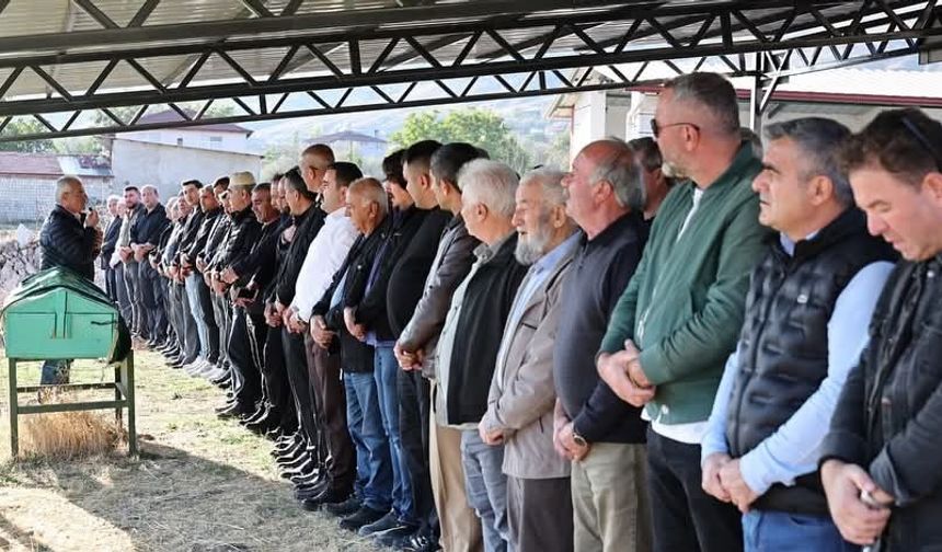 Halı sahada rahatsızlanan üniversiteli genç hayatını kaybetti