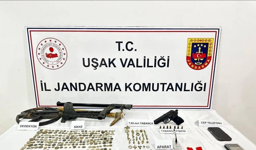 Uşak’ta jandarma ekipleri tarihi eser kaçakçılarına göz açtırmadı