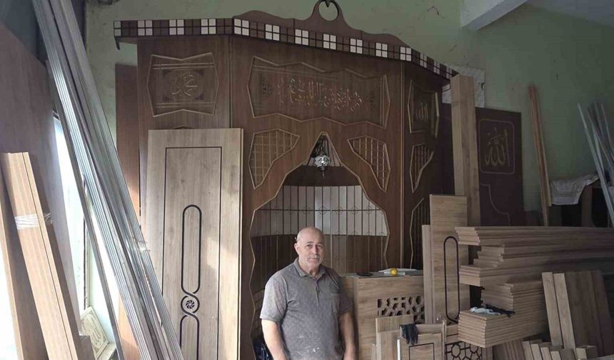 50 yılda 63 camiye mihrap ve minber yaptı