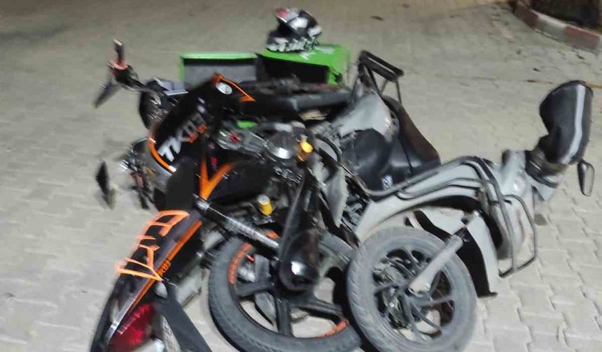 Bilecik’te motosikletler kafa kafaya çarpıştı, 2 yaralı