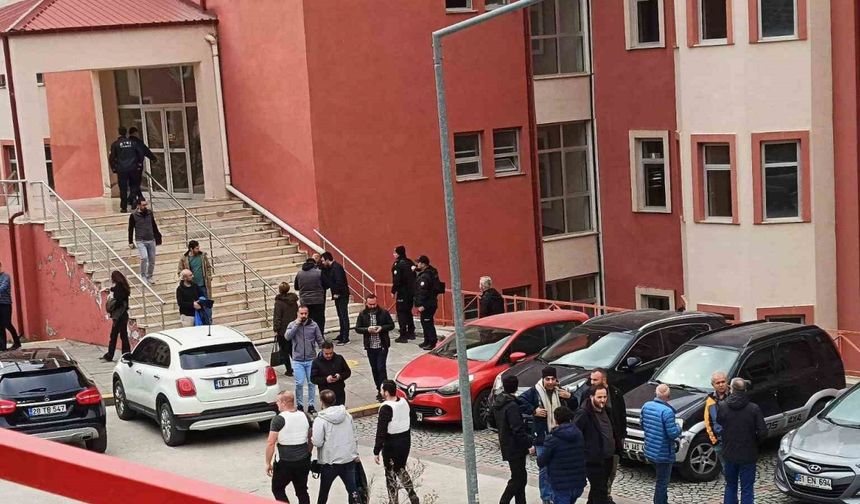 Gümüşhane Üniversitesi’nde silahlı rehine krizi