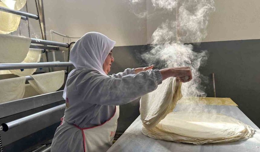 Küçük bir dükkanda başlamışlardı şimdi tonlarca yufka üretiyorlar