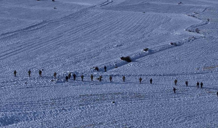 Sivas’ta 7 gün önce kaybolan yaşlı adamı arama çalışmaları sürüyor