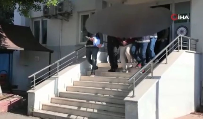 Mersin’den İtalya’ya kaçak göçmen götürmeye çalışan 13 organizatör gözaltına alındı