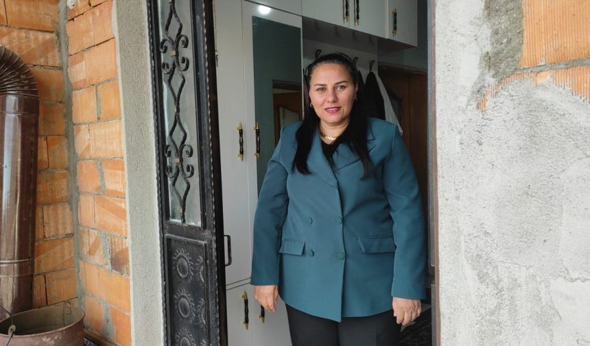 Aydıncık ilçesinin tek kadın muhtarı, köyünün sorunlarını tek tek çözüyor