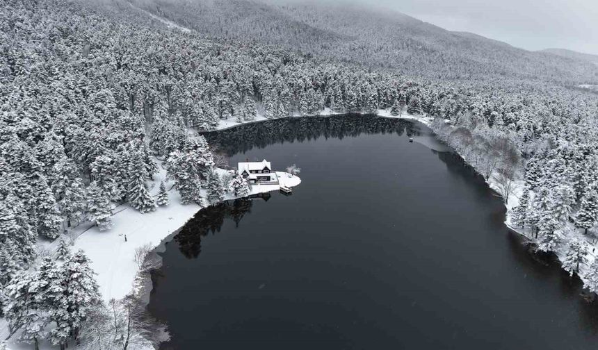 Bolu'nun incisi beyaza büründü, ortaya kartpostallık görüntüler çıktı