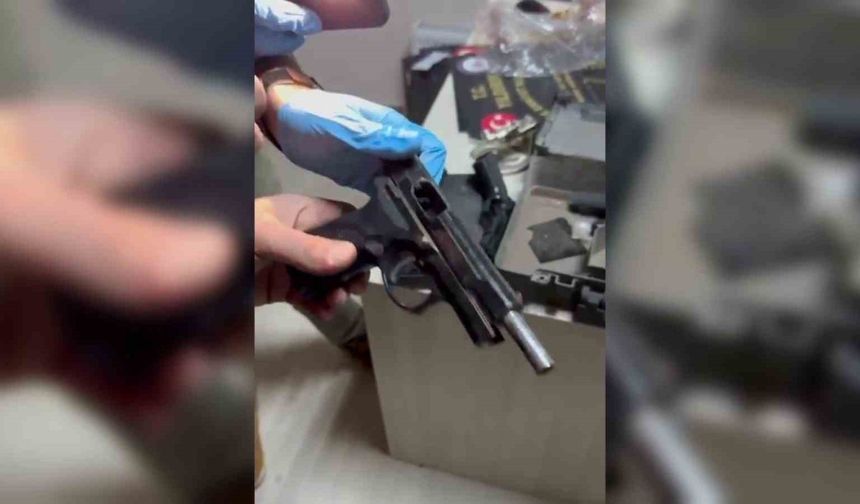 Bursa’da kaçak silah atölyesine Yıldırım operasyonu: Çok sayıda silah ele geçirildi