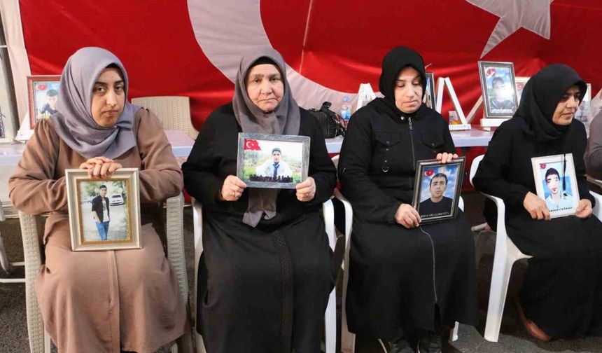 Diyarbakır anneleri gelecek güzel haberler için sabırsızlanıyor