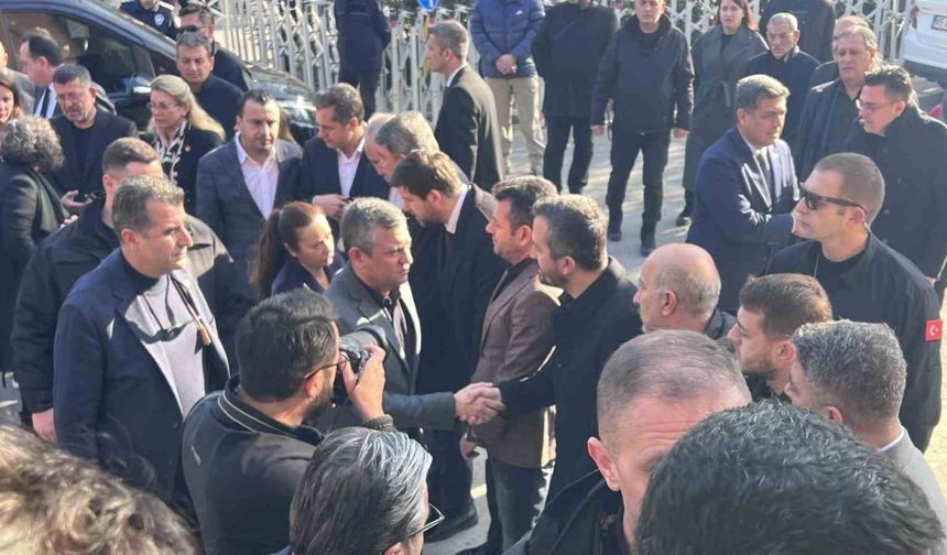 Genel Başkan Özel, Durbay ailesiyle beraber taziyeleri kabul etti