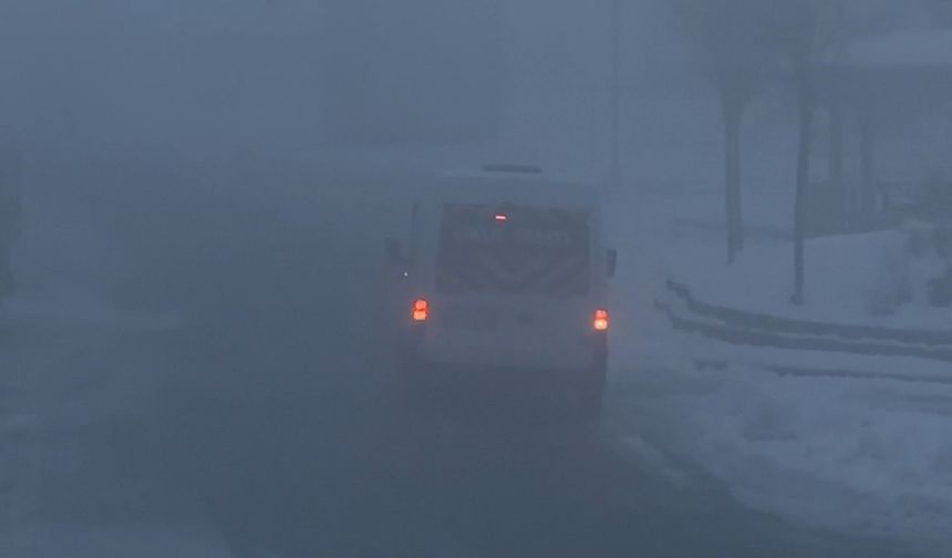 Yüksekova’da göz gözü görmüyor