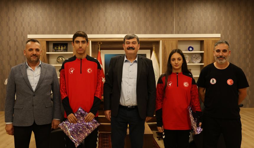 Başkan Yıldız, Toroslar’ın uluslararası arenadaki çifte gururunu ağırladı