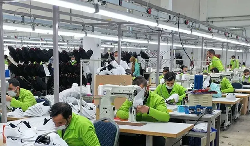 Ücretli çalışan sayısı yıllık yüzde 1,0 arttı