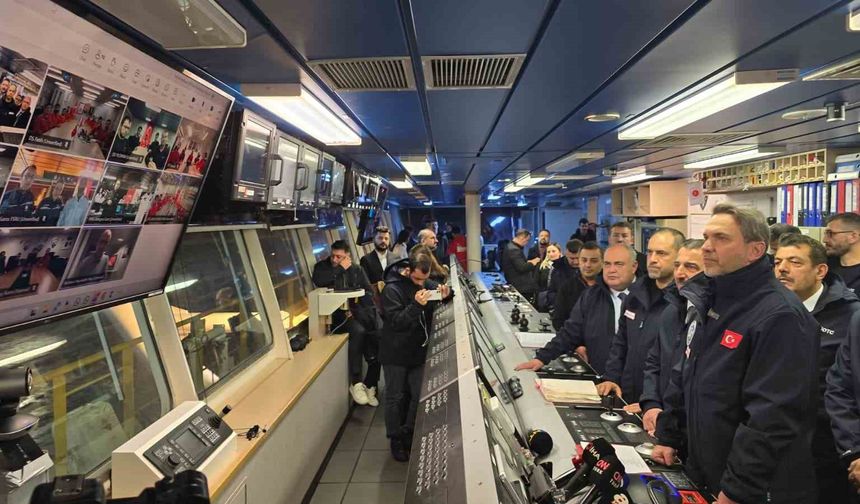 Bakan Bayraktar: '2026 yılı bir taraftan üretimi arttırdığımız bir yıl olacak'