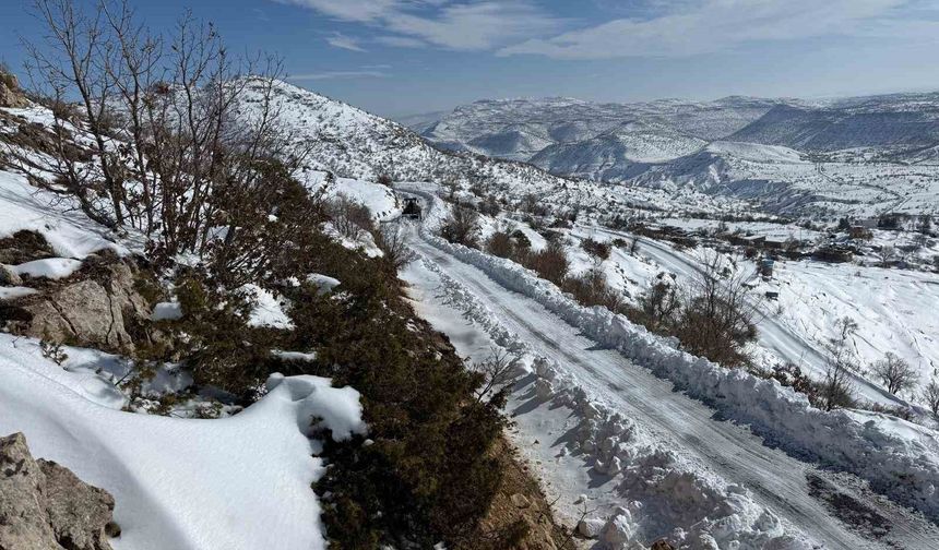 Gercüş'te 58 köy yolu ulaşıma açıldı