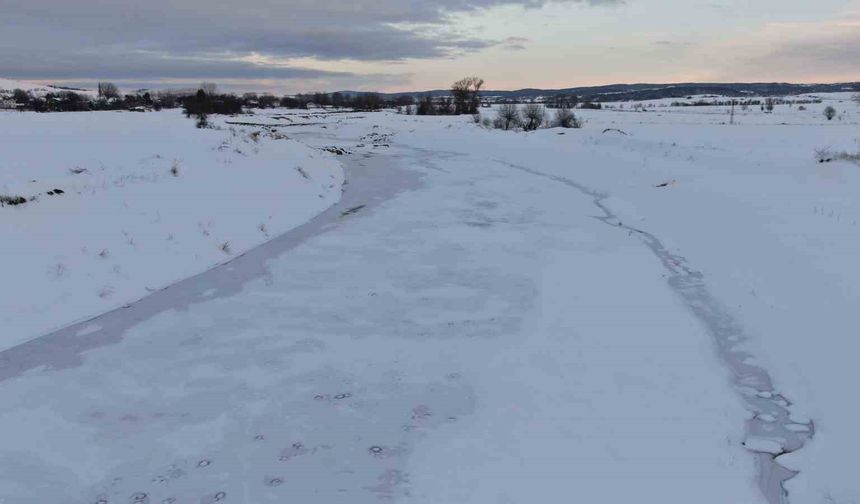 Kastamonu buz kesti: Dereler, barajlar ve göletler dondu