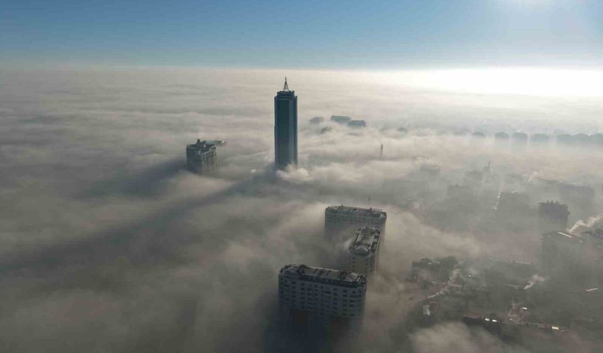 Konya sis denizinde kayboldu