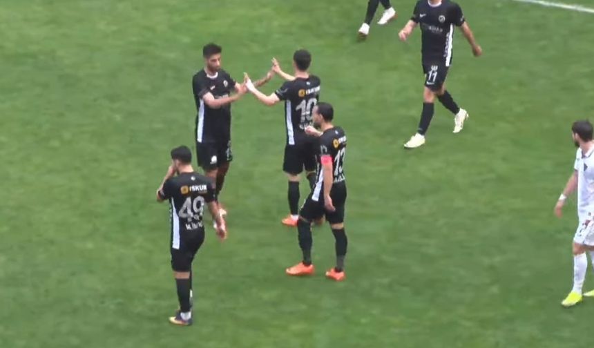 Kırmızı Şeytanlar evinde 6 gol yedi: 0-6