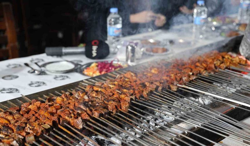 Diyarbakır'ın tescilli ciğer kebabı Ramazanda da iftar ve sahurda tüketiliyor