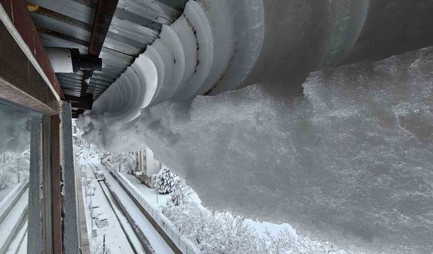 Karın başkenti Bitlis'te kış geri geldi