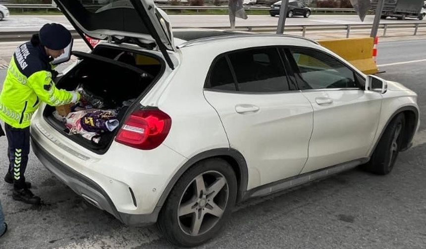 Mersin'de trafik denetiminde sahte avukat kimliği gösteren şahıs yakalandı