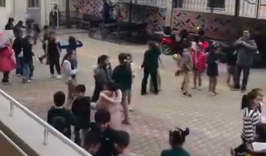 Osmaniye'de okullarda Ramazan coşkusu: Öğrenciler ilahiye hep bir ağızdan eşlik etti