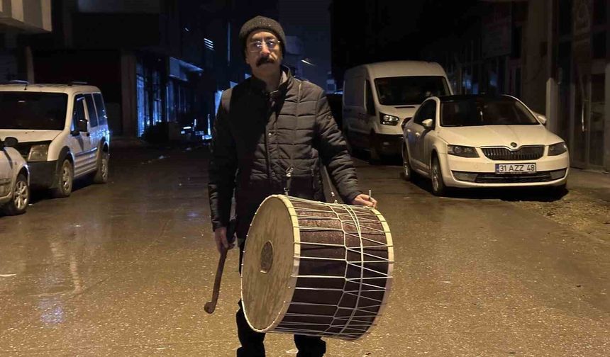 Teknolojiye direnen miras: Yüksekova'nın 40 yıllık sahur nöbeti başladı