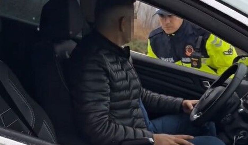 Tokat'ta kemer takmayan sürücüye kibar uyarı