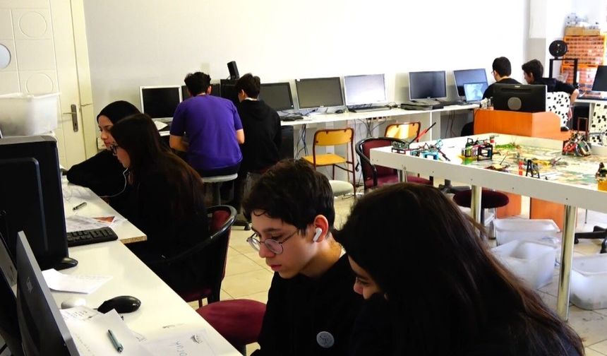 Türk ve Japon öğrenciler 'Maarif Modeli' ile buluştu