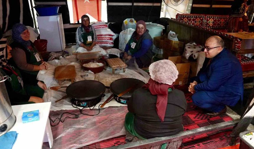 Yörüklerin 'Kıl çadırı' kuruldu fuarın gözdesi oldu