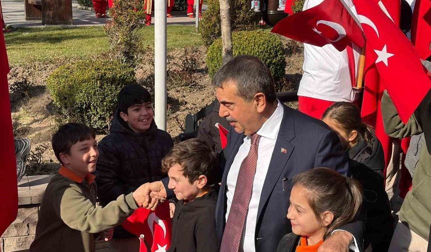 Bakan Tekin: 'Bağımsızlığımız, bayrağımız ve ezanımız ilelebet varlığını sürdürecektir'