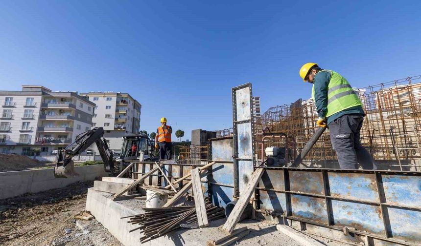 Başkan Seçer: 'Spor Park Tarsus Yerleşkesi'ni Mayıs ayı sonuna kadar bitireceğiz'