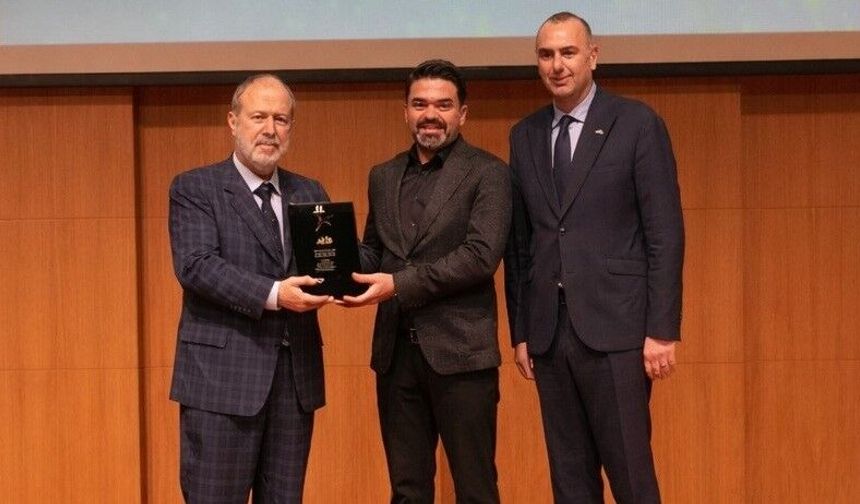 İş insanı Murat Topal'a ihracat ödülü