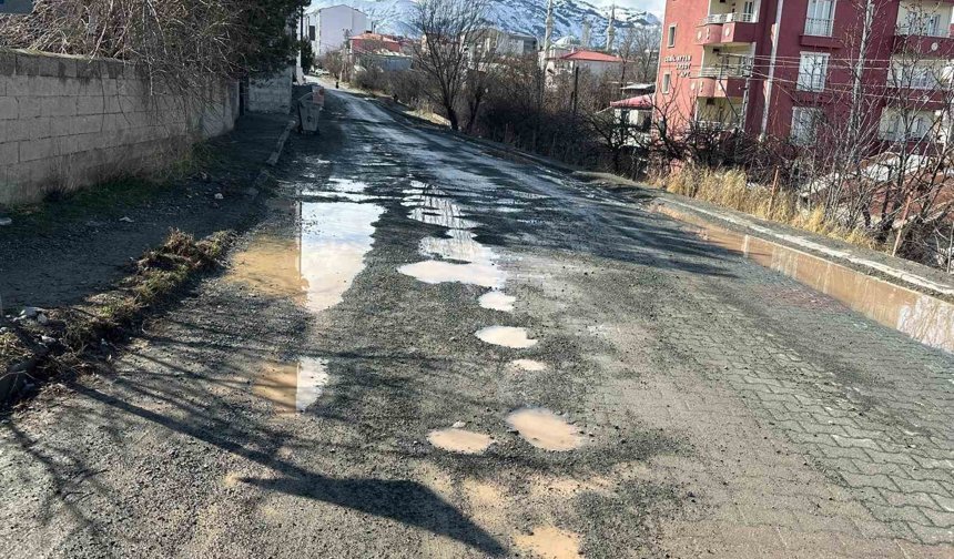 Kağızman'da yol çilesi yıllardır çözüme kavuşmadı