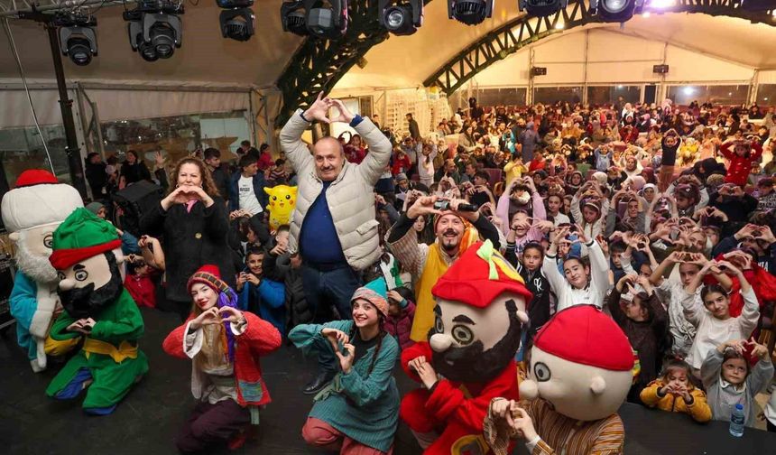 Kastamonu'da çocuklar müzikal gösterisiyle buluştu