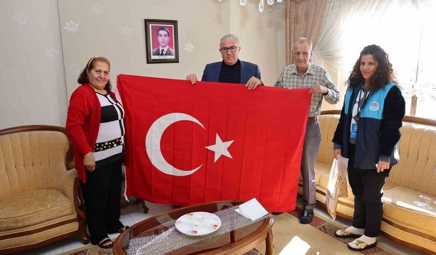Mersin'de şehit aileleri bayram öncesi unutulmadı
