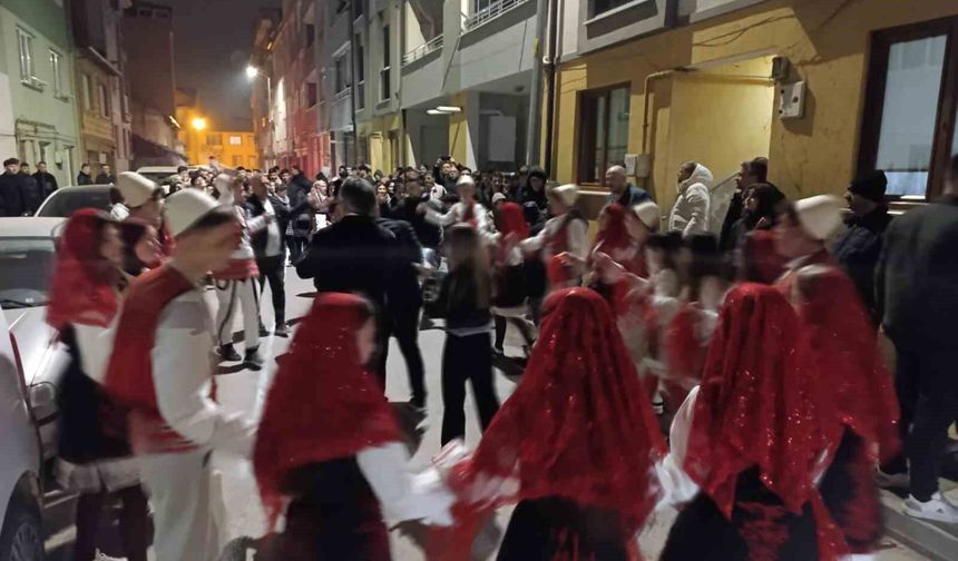 Rumeli geleneği Bursa'da sahura renk kattı