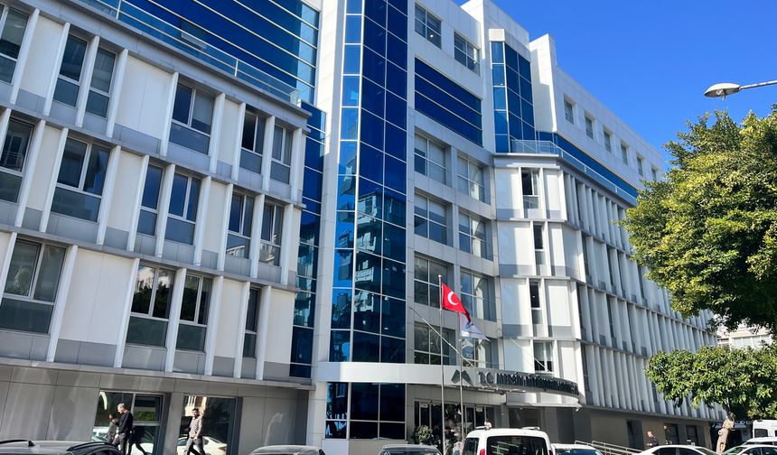 Mersin Büyükşehir Belediyesine operasyon: Özel Kalem Müdürü gözaltına alındı